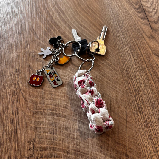 Porte-clés scoubidou fraises